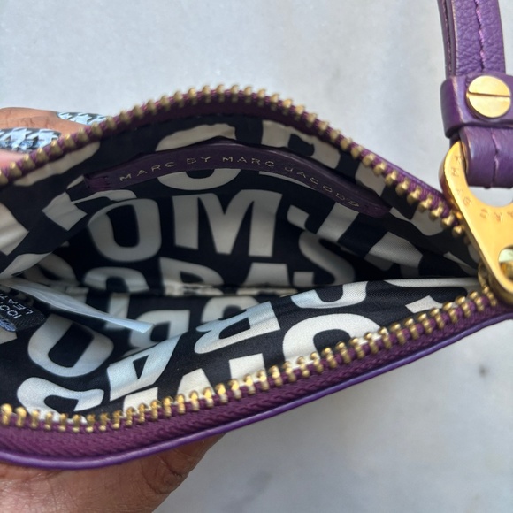 Marc by Marc Jacobs Classic Q Wristlet - Picture 7 of 7